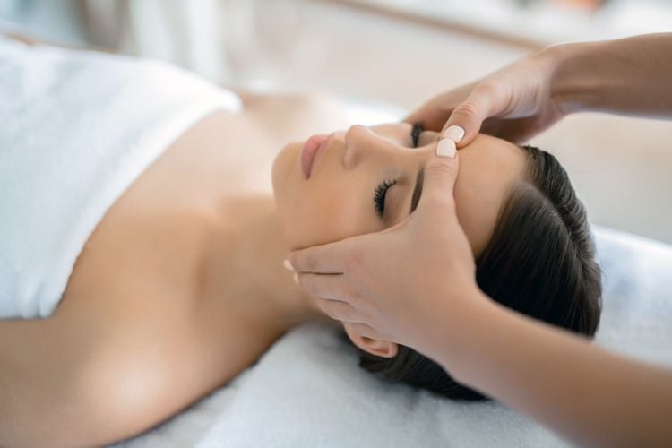 Why Cilacap Residents Choose Huwaida Salon for Natural Beauty?